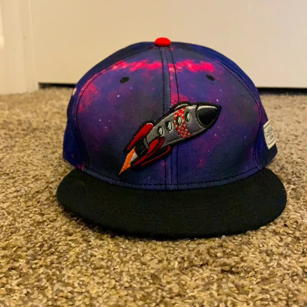 Galaxy SnapBack by Cayley and Sons - Picture 1 of 4